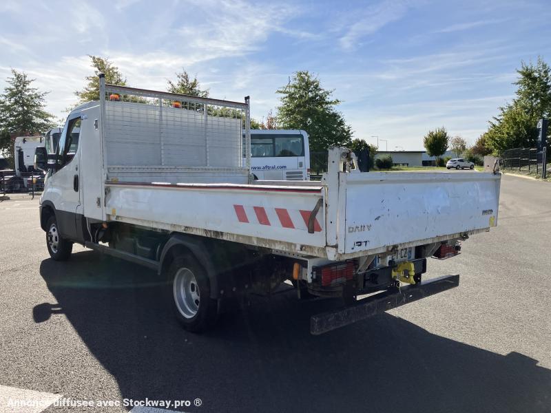 Photo Iveco Daily IVECO DAILY 35-150 benne coffre image 2/3