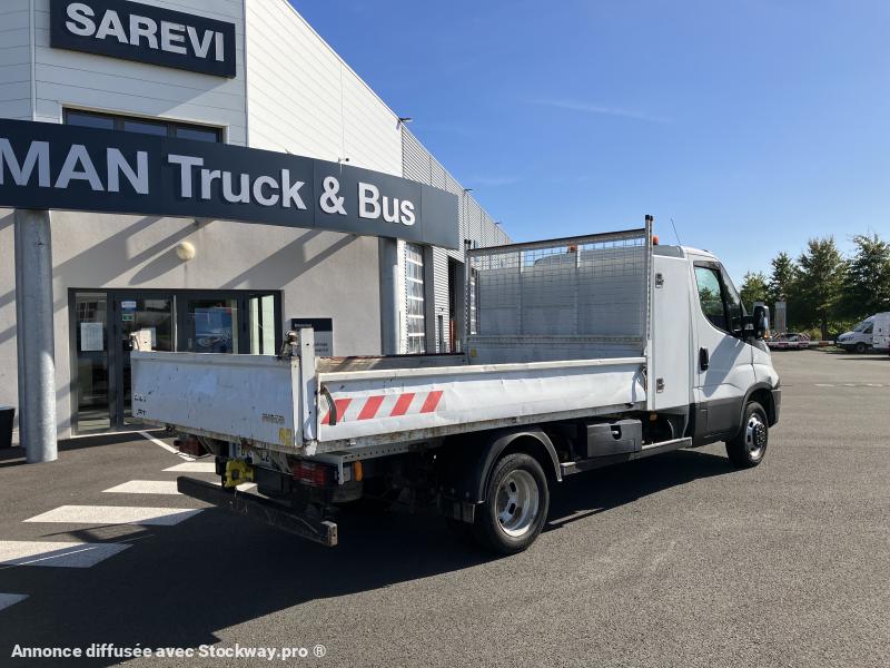 Photo Iveco Daily IVECO DAILY 35-150 benne coffre image 3/3