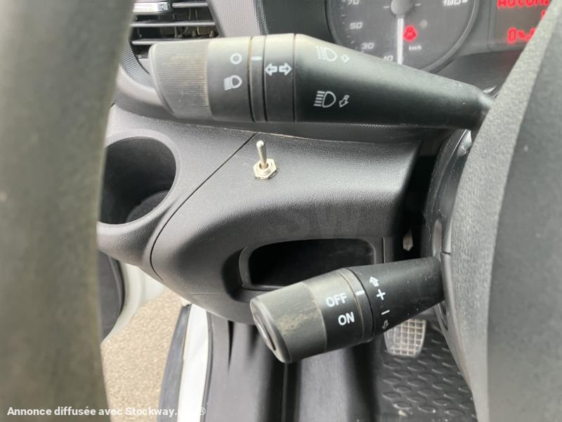 Photo Iveco Daily 35C15 image 16/19