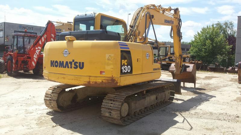 Escavatore Komatsu PC130-8