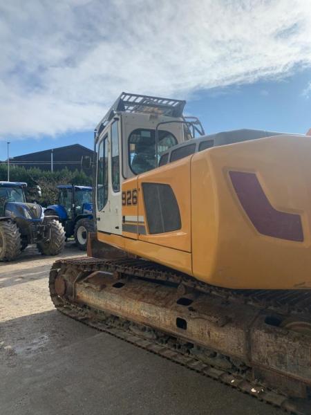 Excavator Liebherr R926 Classic