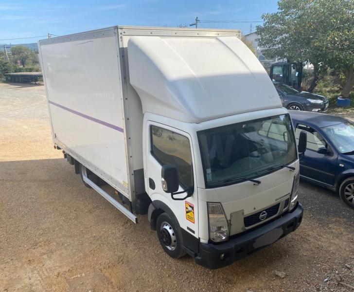 Transporter/LKW  Nissan Cabstar