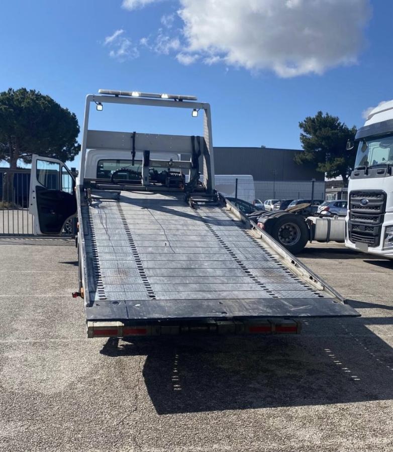 Truck Iveco 70C17