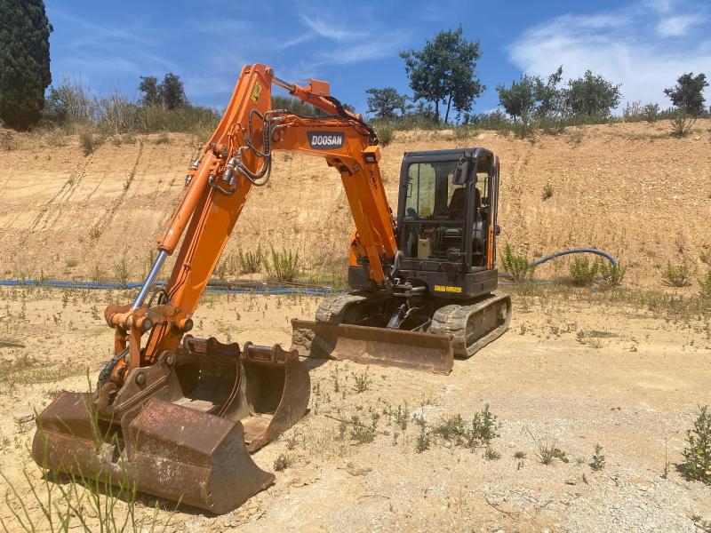 Excavator Doosan DX62R-3