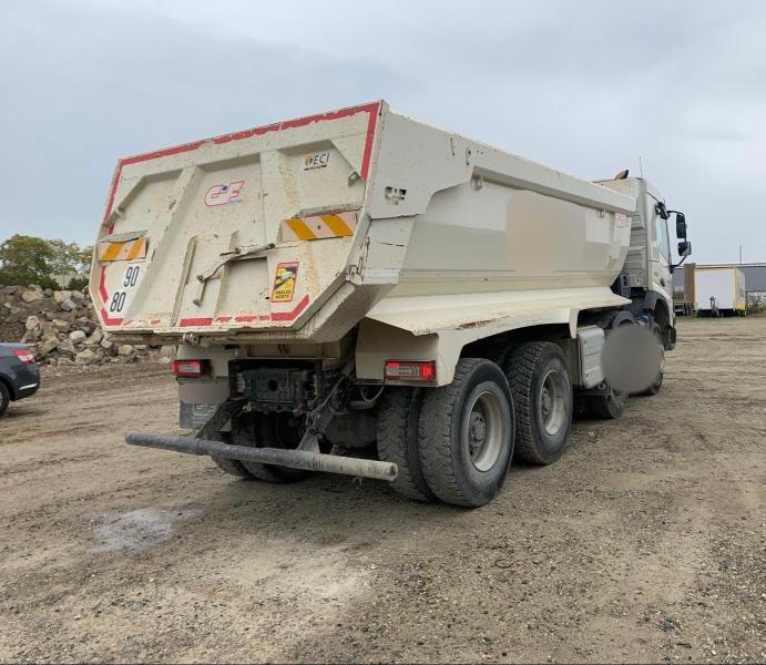 Camion Volvo FMX 460