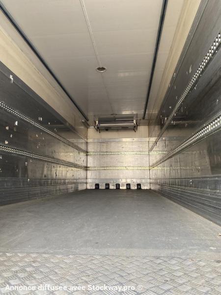 Photo Iveco Stralis AT 190 S 31 image 3/8