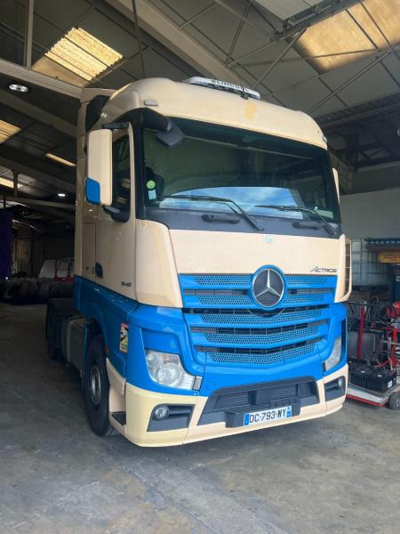 Trattore Mercedes Actros 1848