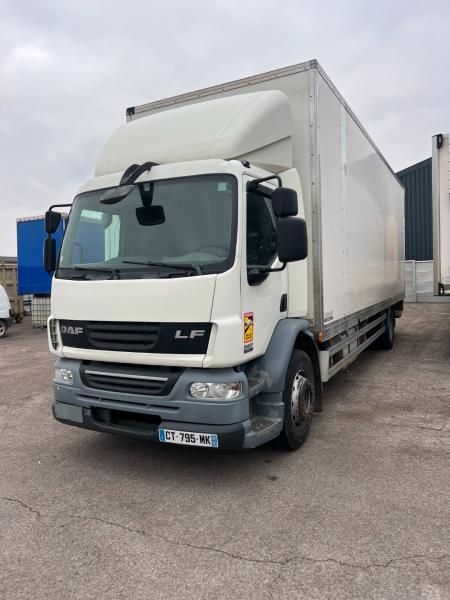 Camion DAF LF