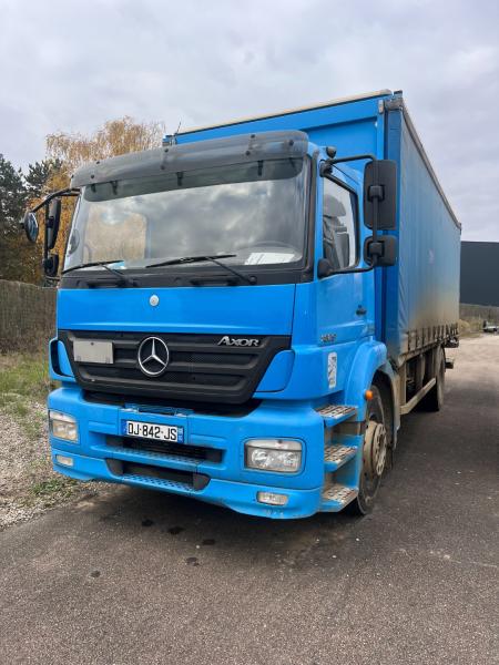 Truck Mercedes Axor 1829