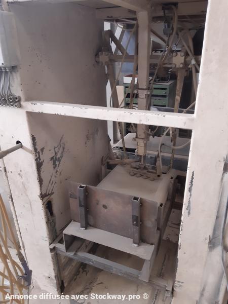Photo TECHNIPES ENSACHEUSE WEIGHER 400  image 7/16