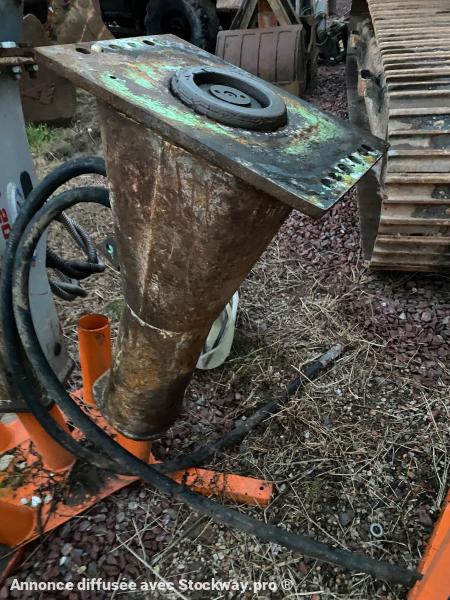 Photo MONTABERT BRISE ROCHE POUR PELLE 5 A 8 TONNES  image 2/2