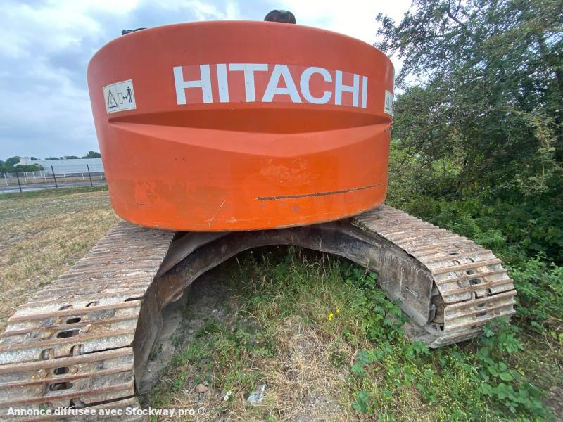 Photo Hitachi ZX225USLC-3  image 4/17