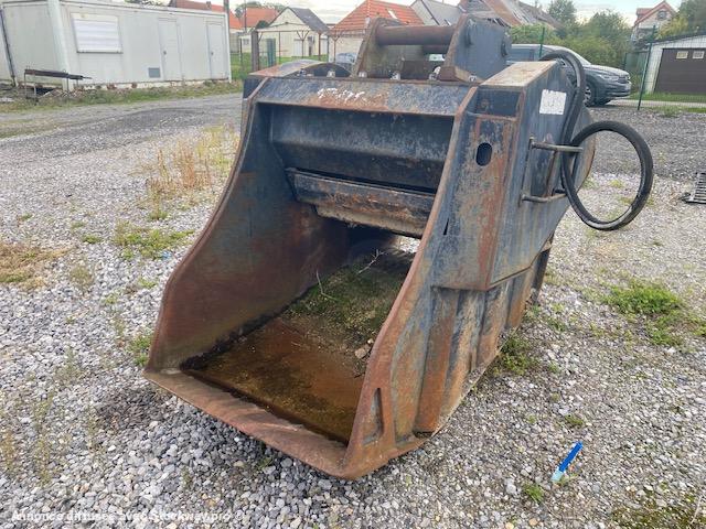 MB CRUSHER BF 90.3 