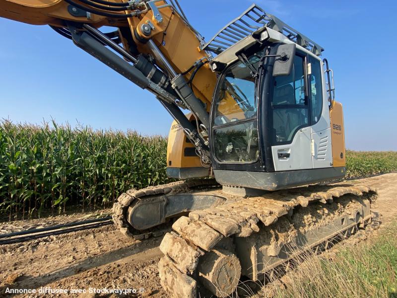 Photo Liebherr R 926 COMPACT  image 6/20