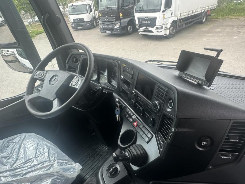 Camion Mercedes Arocs 3240
