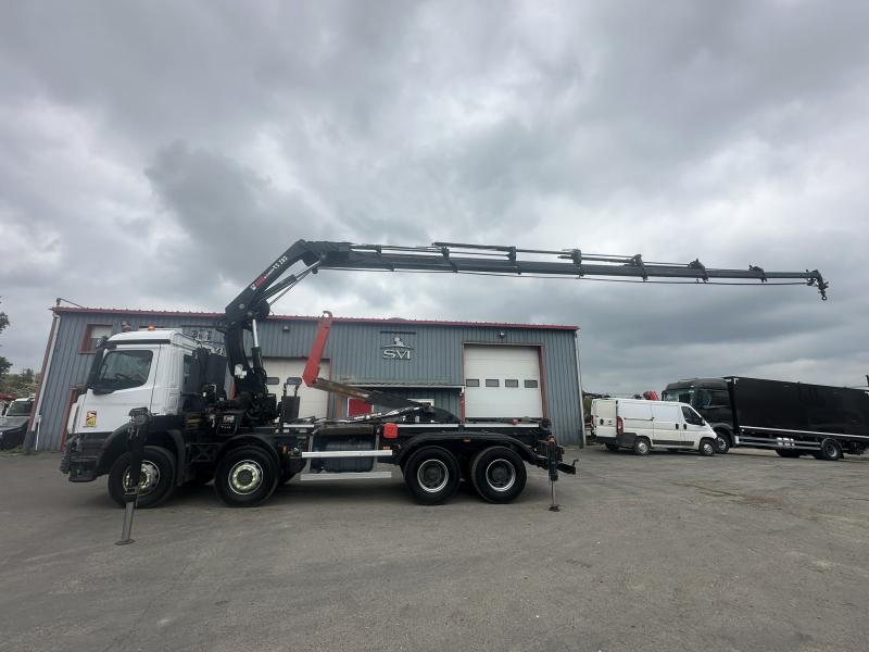 Camion Mercedes Arocs 3240