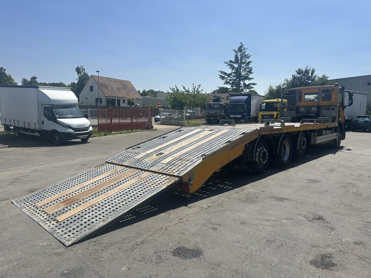 Camión Iveco Stralis AD 320 S 42 Y/PS