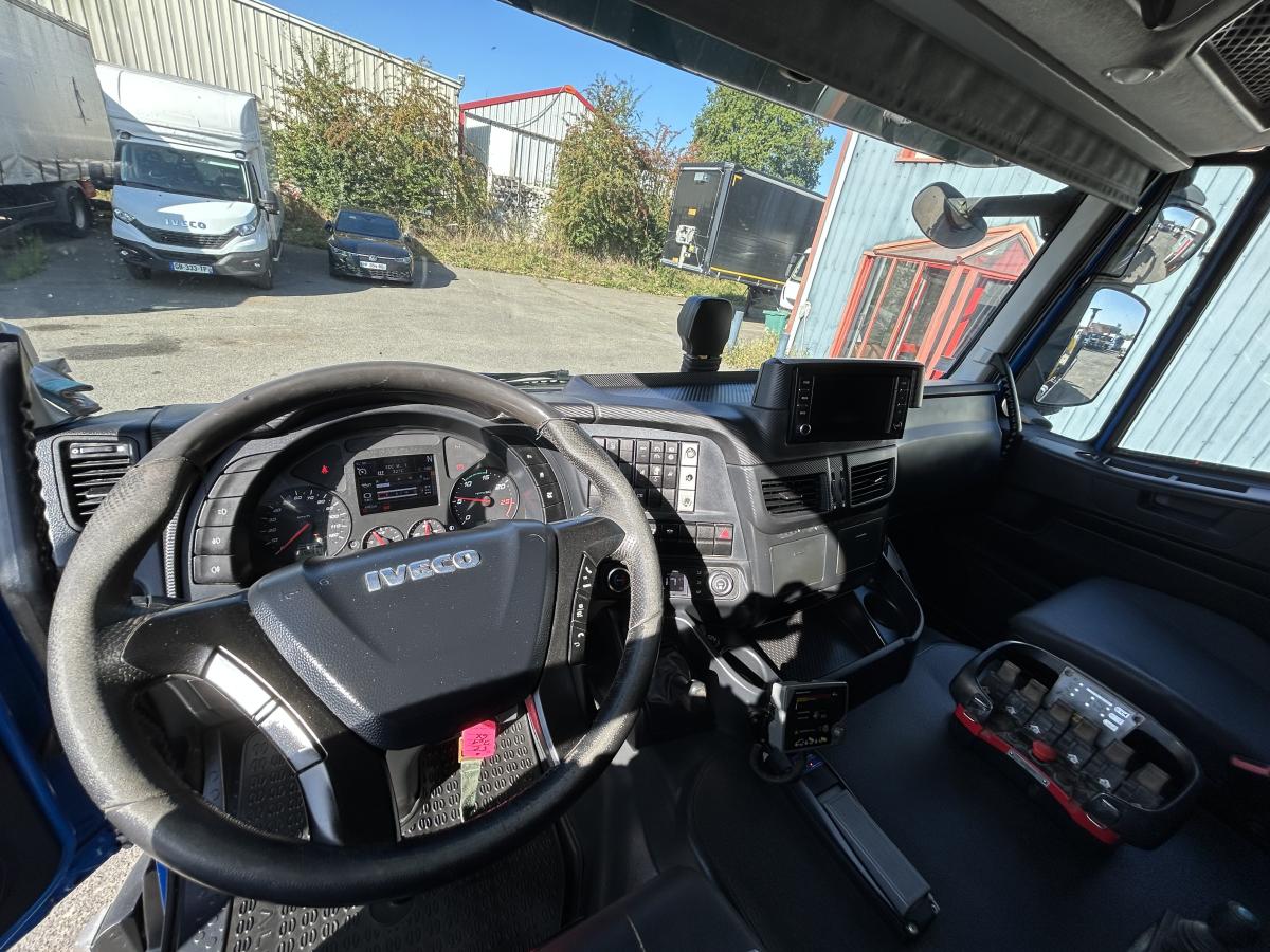 Camion Iveco X-WAY