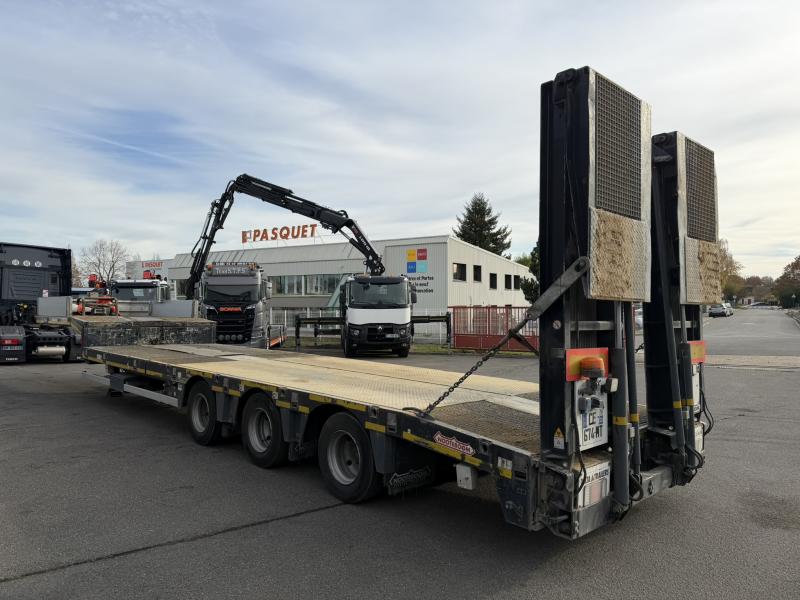 Semi-trailer Nooteboom PORTE ENGINS