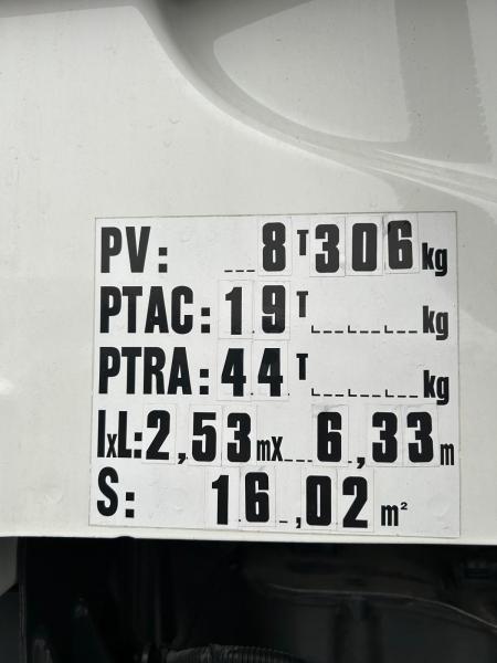 Trattore Renault T-High