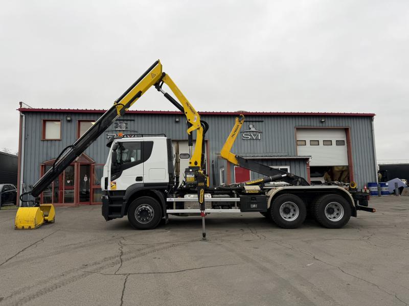 Camión Iveco Trakker