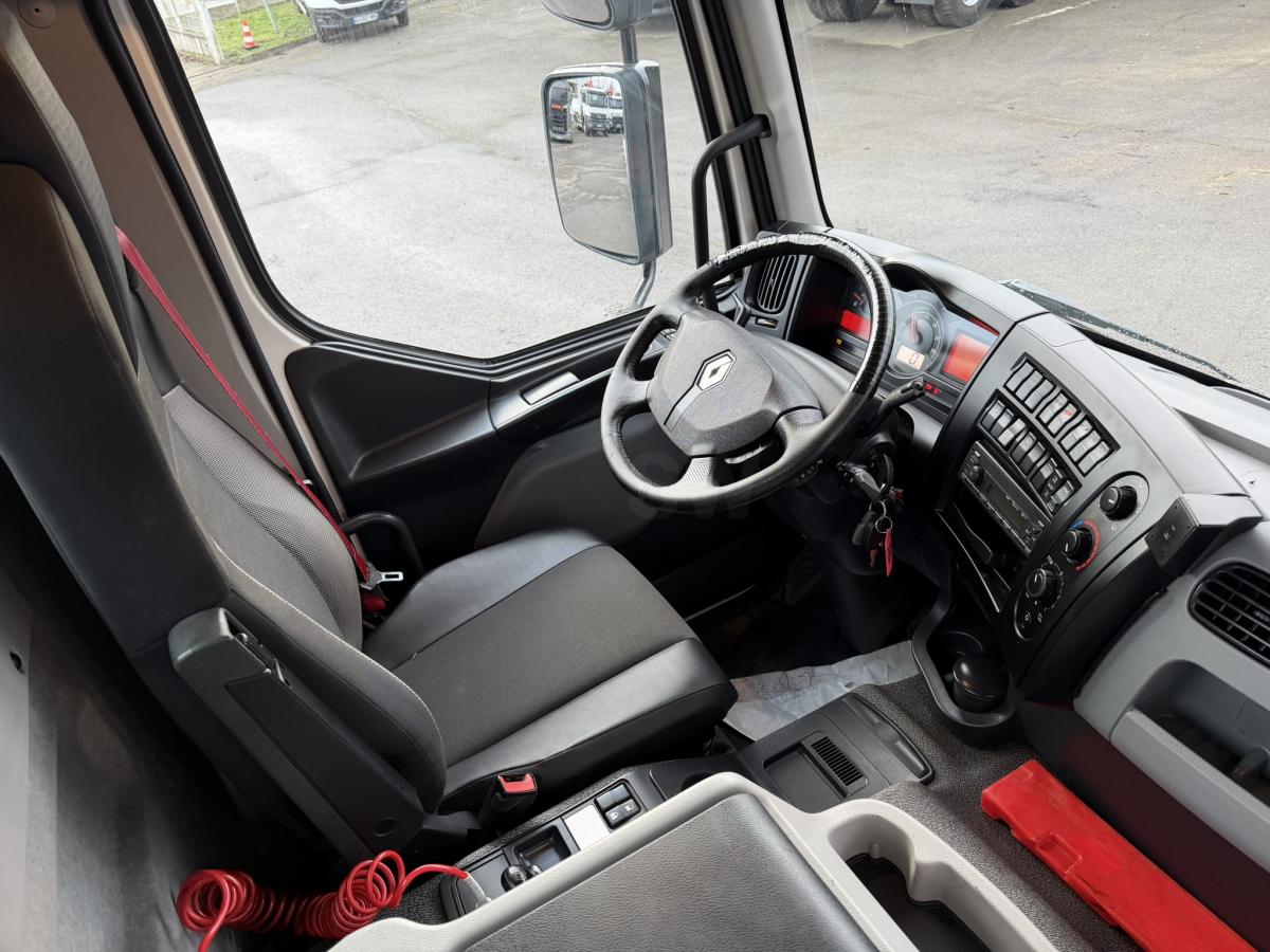 Camion Renault Gamme D