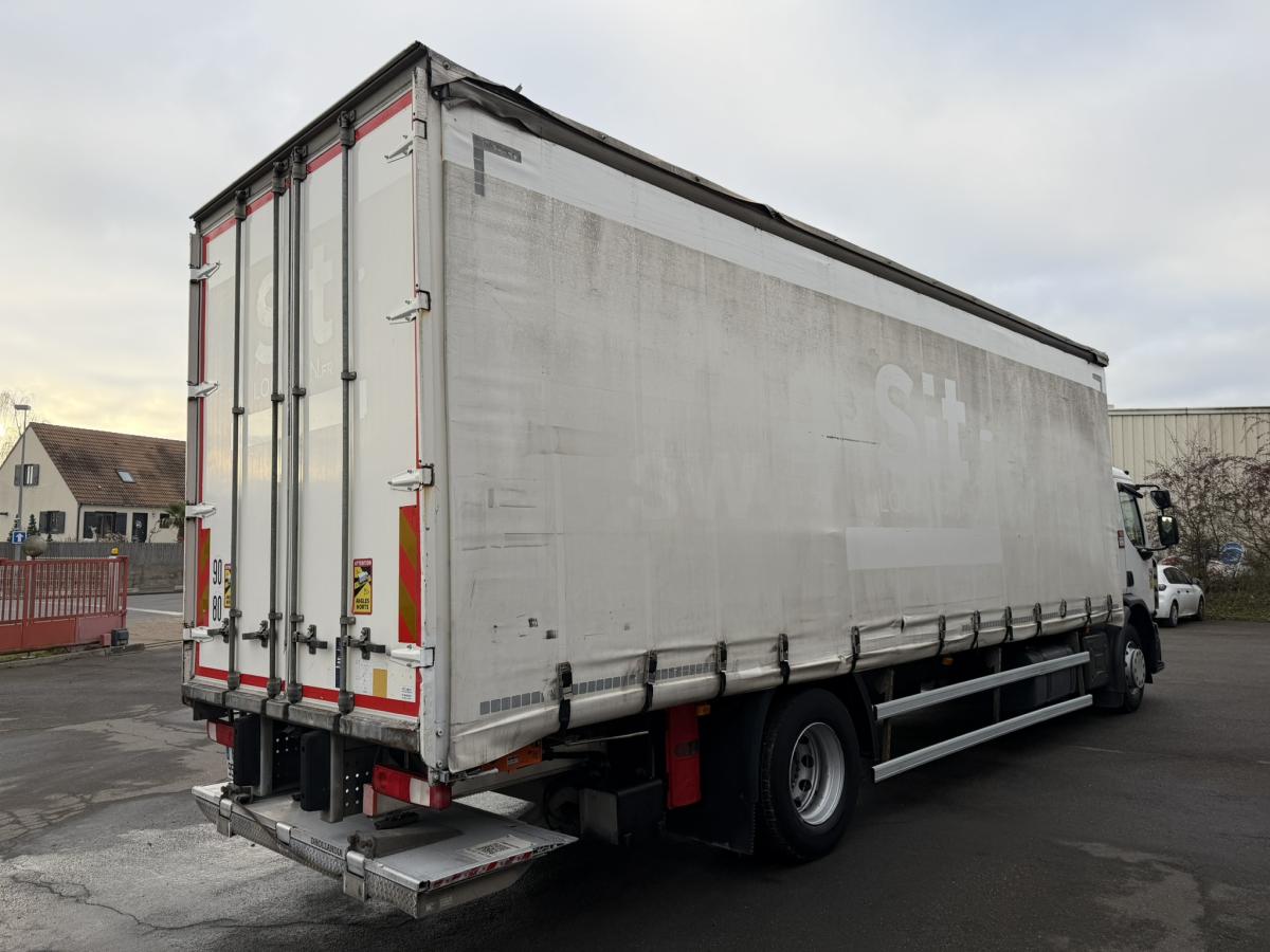 Camion Renault Gamme D