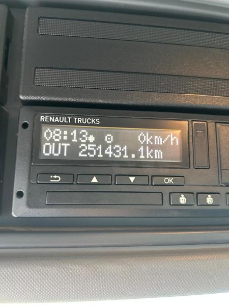 Camião Renault C-Series 380