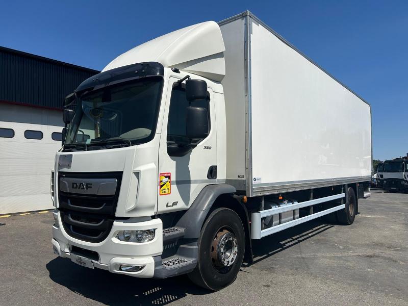 Camion DAF LF