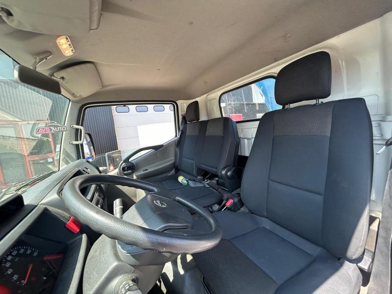 Transporter/LKW  Nissan Cabstar 35.13
