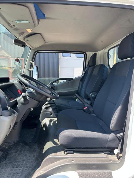 Transporter/LKW  Nissan Cabstar 35.13