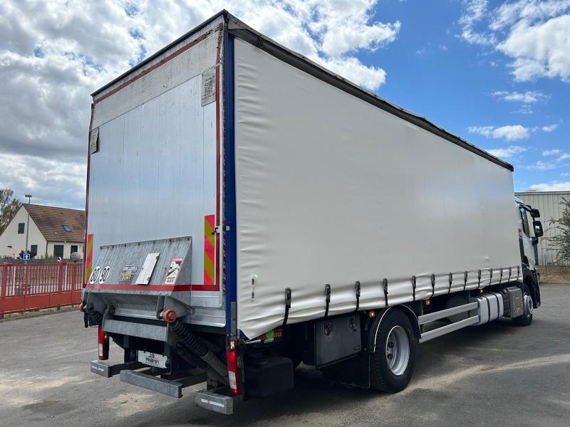 Camion Renault Gamme T