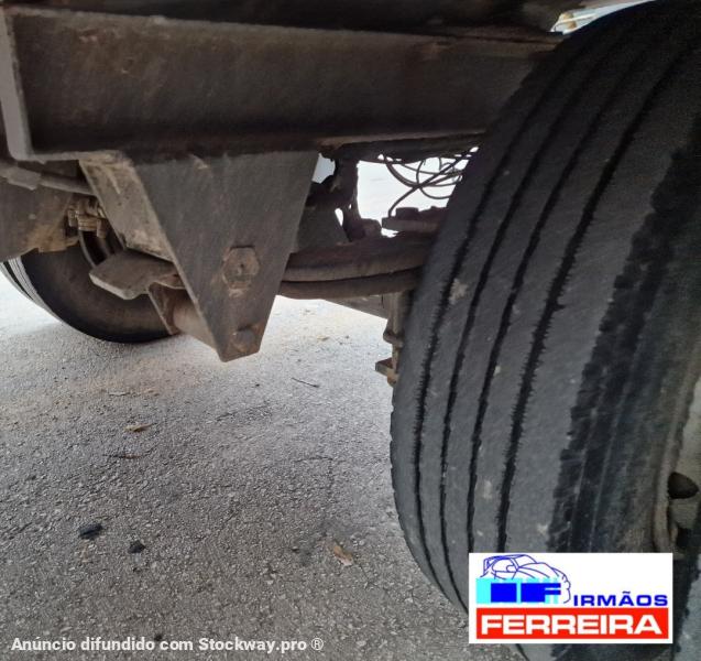 Photo Goldhofer 3 eixo com fueiros para T. Madeira  image 8/11