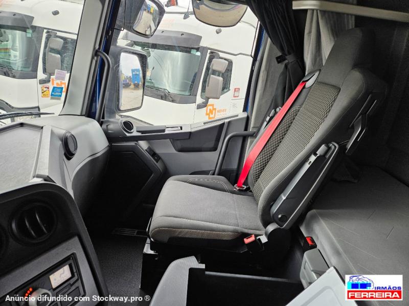 Photo Renault T-High 520 T4X2 E6 MAXISPACE image 7/13
