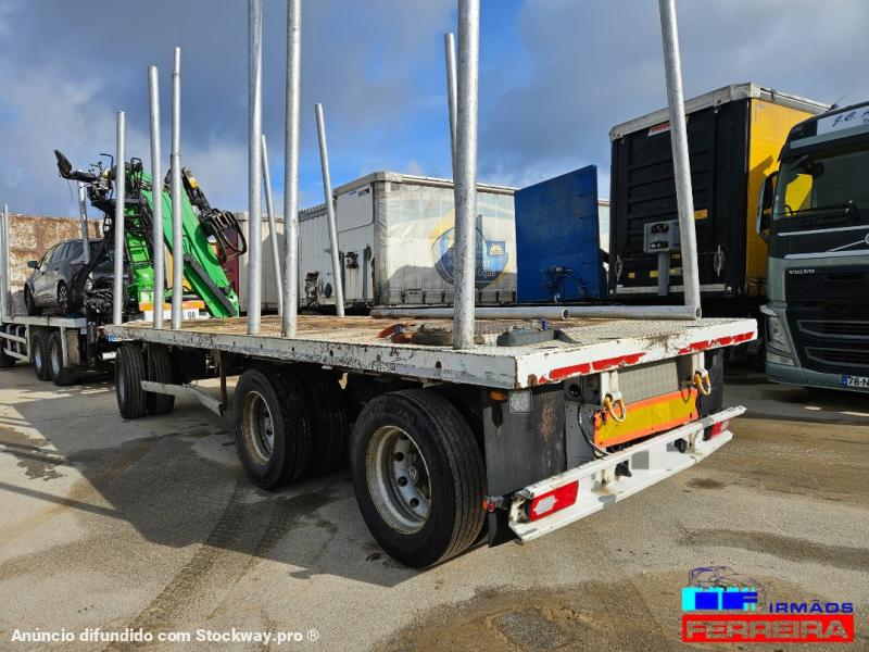 Photo Palfinger T. madeira 3 eixos  image 2/9