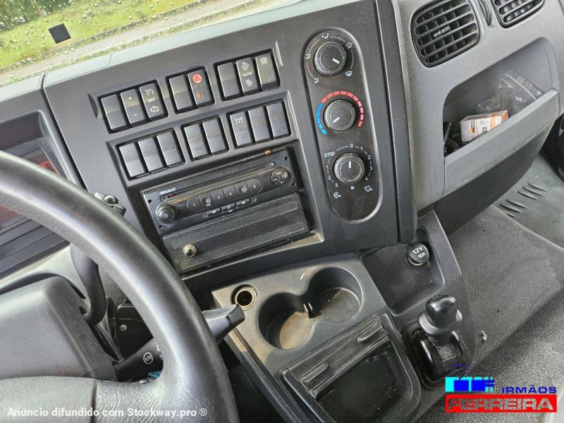 Photo Renault D-Series 250.16 DTI 8 image 14/15