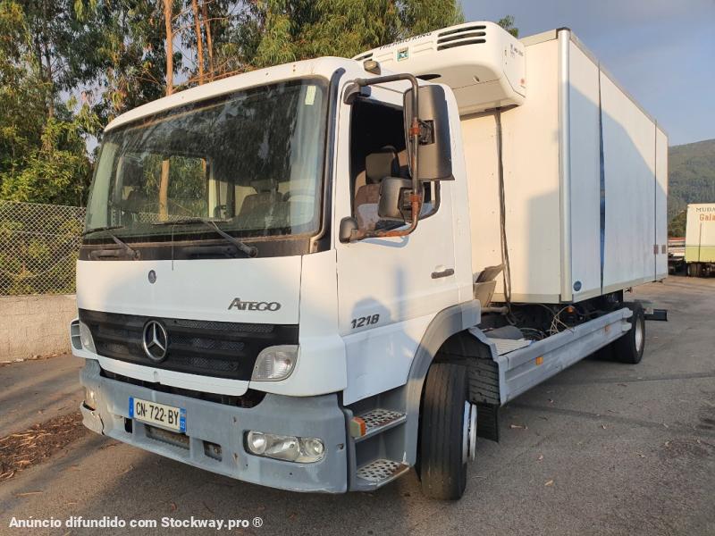 Mercedes 1217 