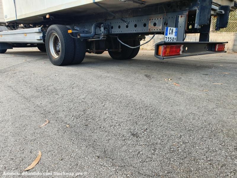 Photo Mercedes 1217  image 16/16