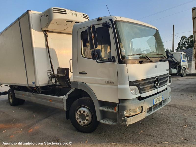 Photo Mercedes 1217  image 2/16