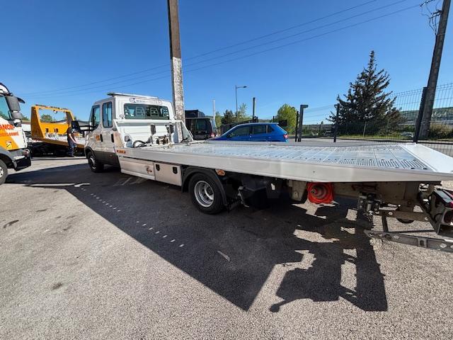 Camion Iveco Daily 70C18