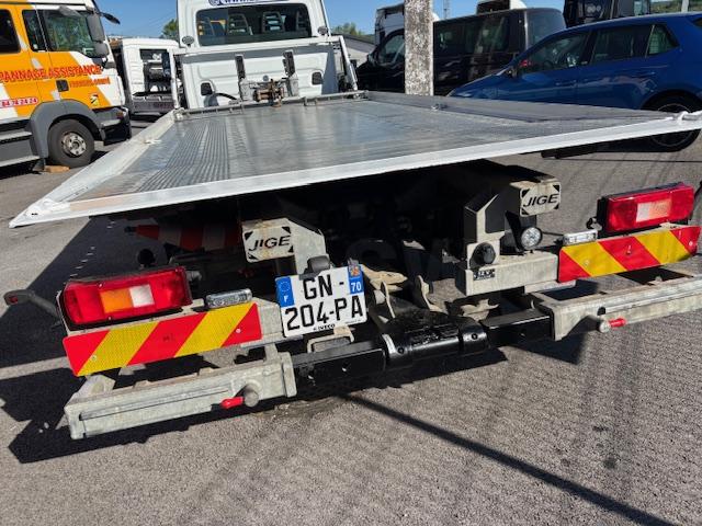 Camion Iveco Daily 70C18