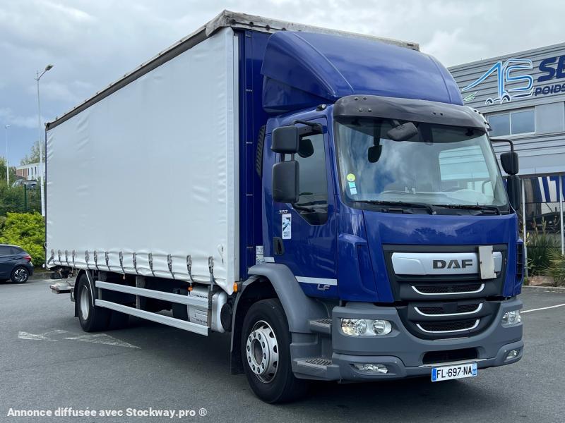 Photo DAF LF 320  TOIT COULISSANT + HAYON  REPLIABLE 1.5T image 1/12