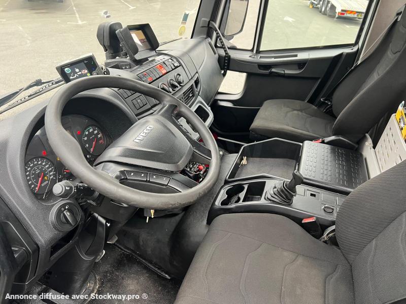 Photo Iveco Eurocargo 190E32 image 11/11