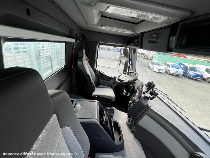 Photo Renault C-Series C 430 TRIDEM image 8/17