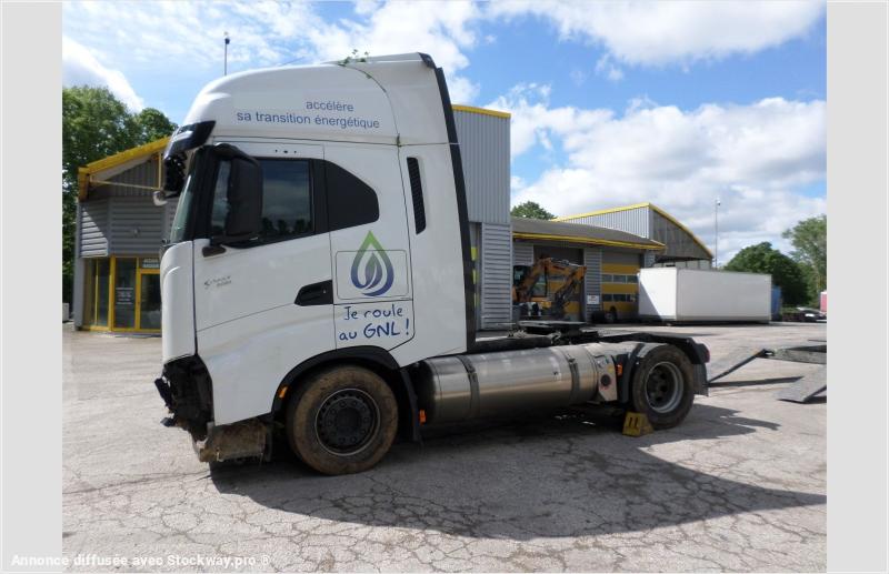 Photo Iveco Stralis 440 S 46 image 2/9