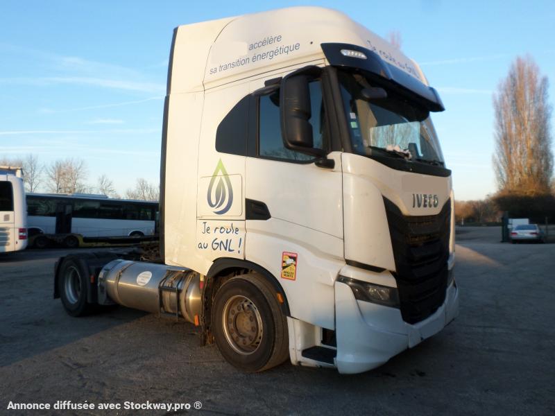 Photo Iveco S-WAY 440S46 GNL image 2/7