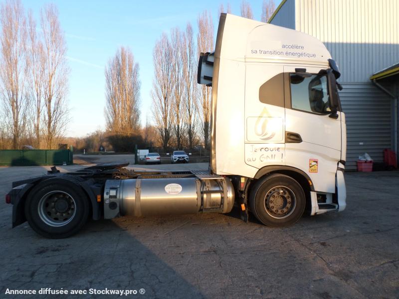 Photo Iveco S-WAY 440S46 GNL image 3/7