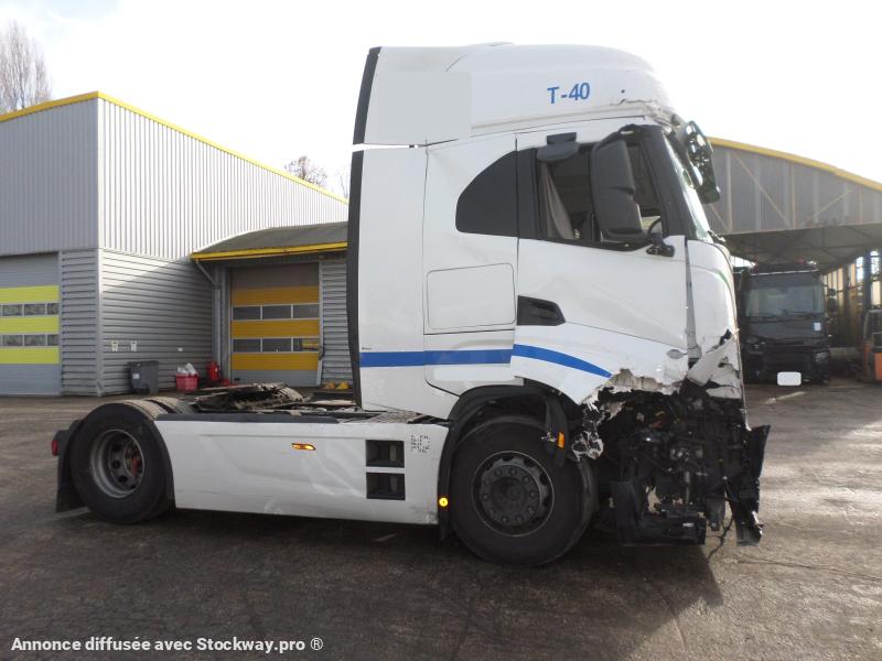 Photo Iveco S-WAY 460 image 3/7