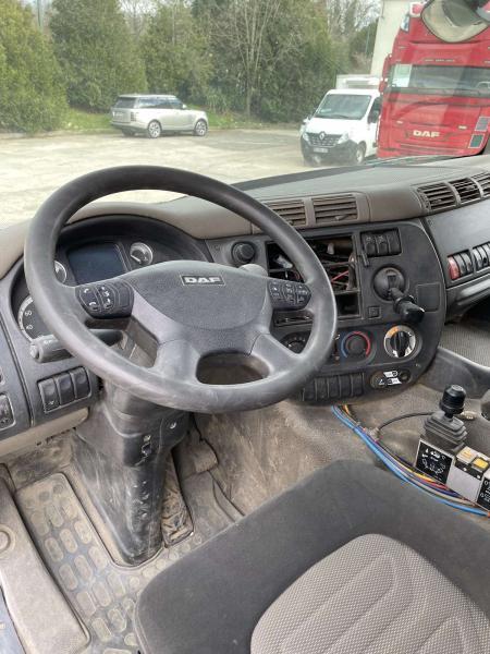 Ciężarówka DAF CF85 460