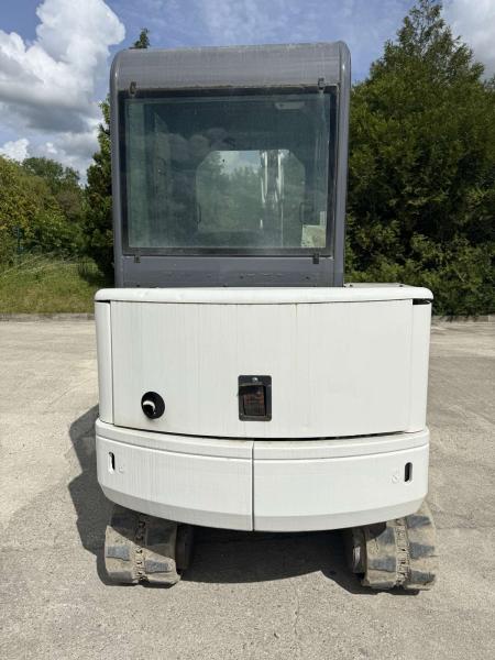 Excavadora Bobcat 325